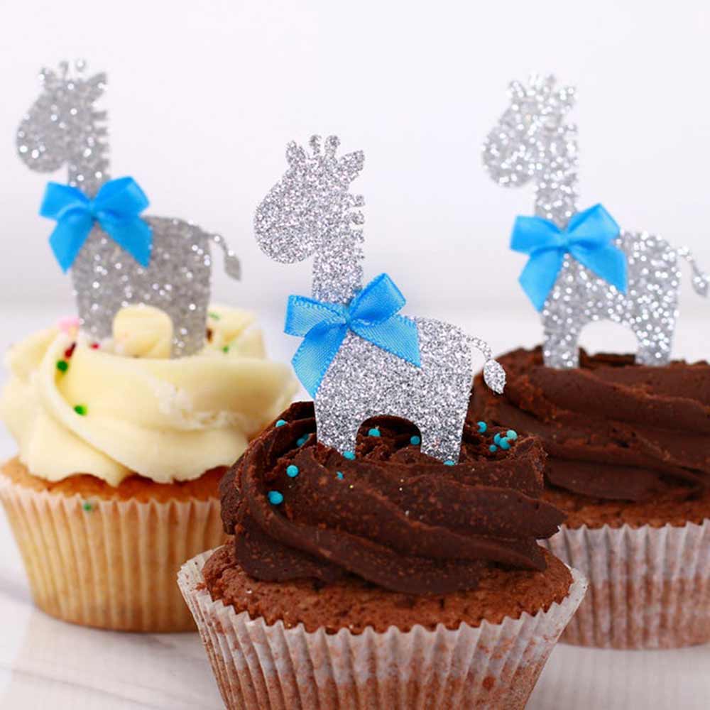 Baby shower giraffe shaped cupcake topper - XOXOKristen